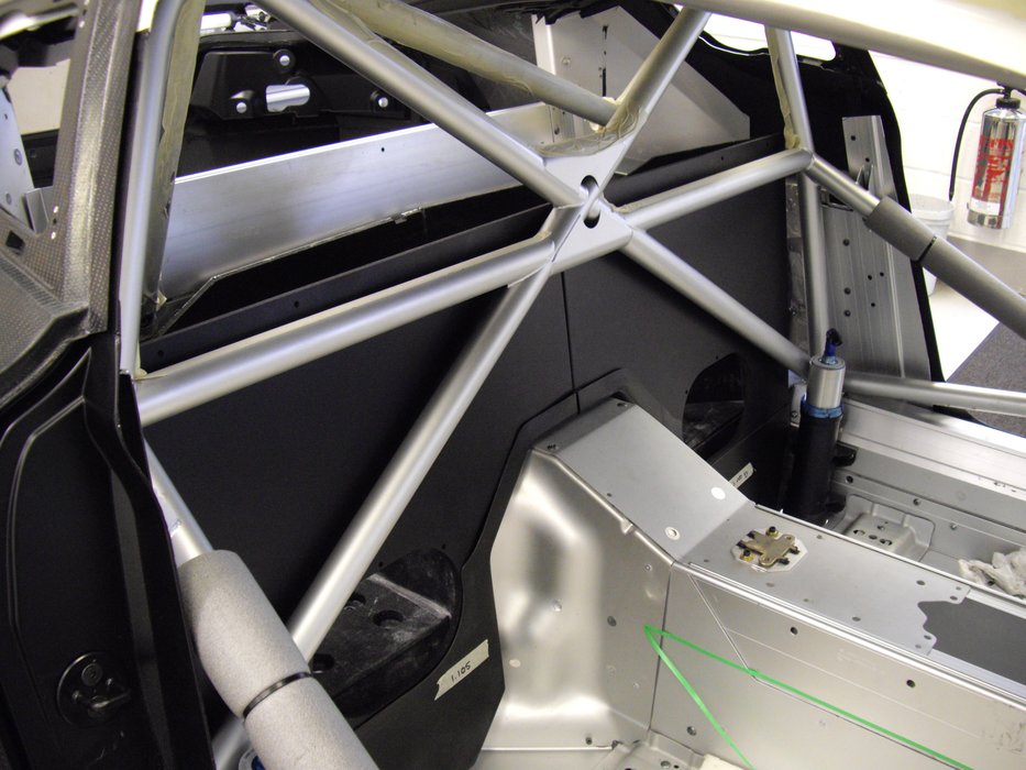 Un innovador depósito de combustible diseñado para Aston Martin Racing